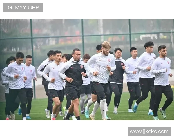 成都足球队在速度排行榜中荣获第二名展现出强劲实力与潜力