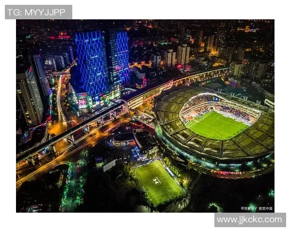 探索伦敦足球主场的历史与文化魅力,感受激情与荣耀的交汇点 探索伦敦足球主场的历史与文化魅力,感受激情与荣耀的交汇点