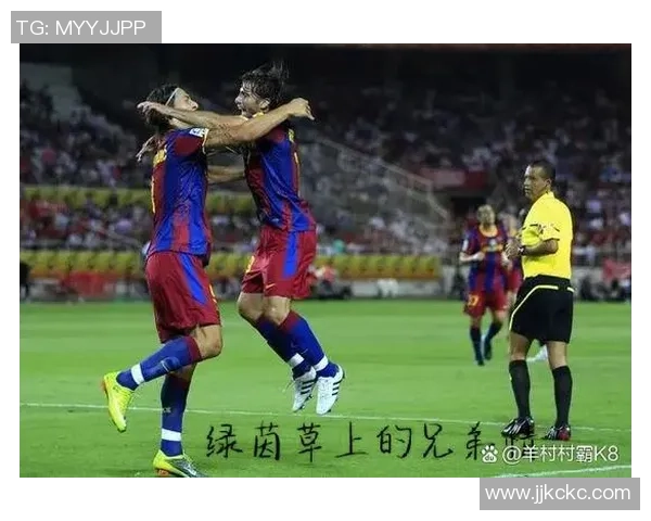 足球的雷击:当激情与意外交织在绿茵场上的瞬间 足球的雷击:当激情与意外交织在绿茵场上的瞬间