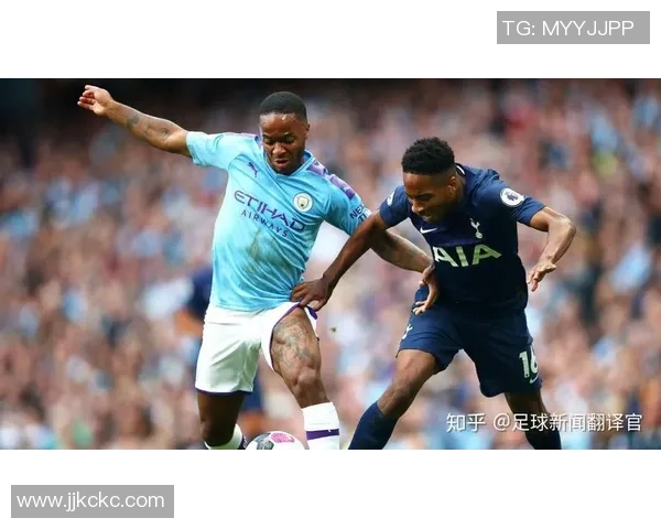 足球罚蓝的背后故事与影响解析探讨足球运动的公平与争议 足球罚蓝的背后故事与影响解析探讨足球运动的公平与争议